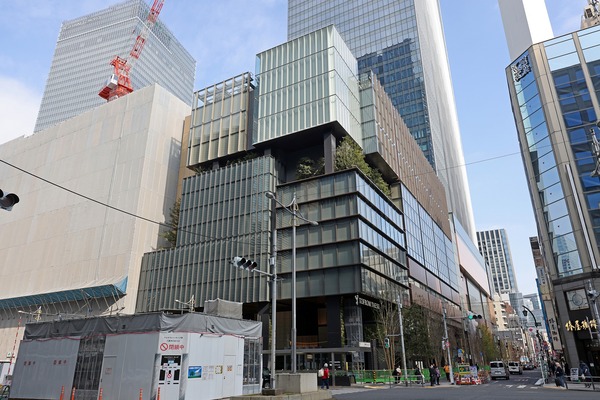 TOFROM YAESU TOWER（トフロム ヤエス タワー）