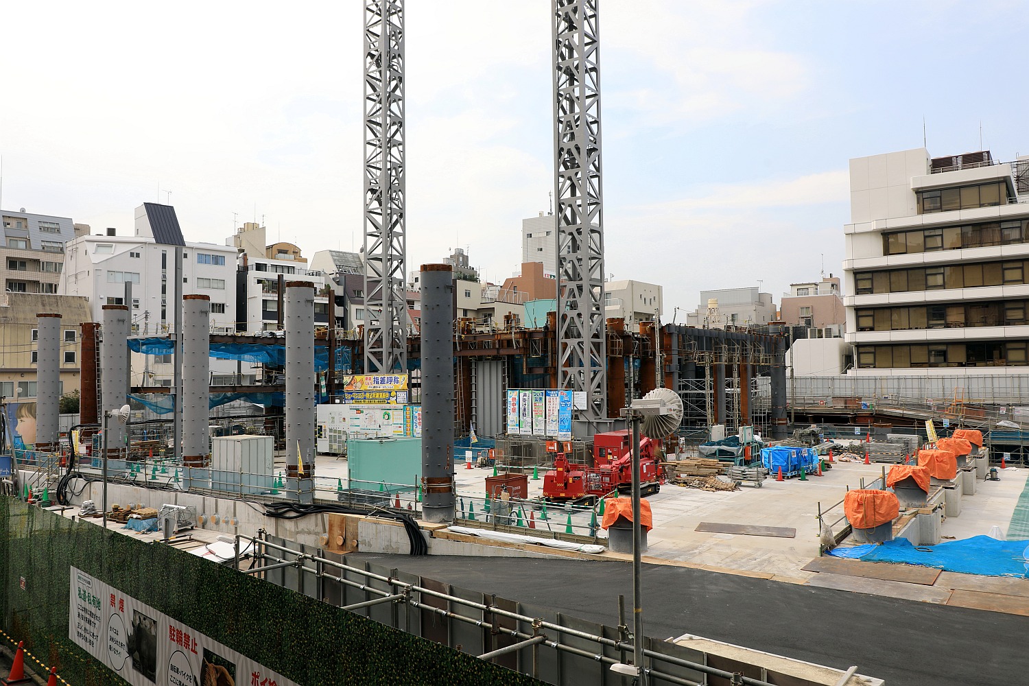 タワークレーン設置 高さ約111m 仮称 渋谷区宇田川町計画 の建設状況 17 9 24 超高層マンション 超高層ビル