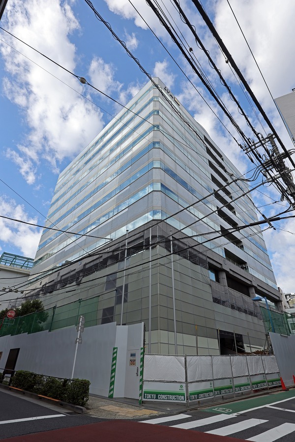 ���ܥ��å�������ӥ�