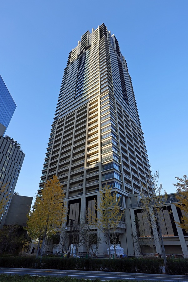 日本工業倶楽部会館・三菱UFJ信託銀行本店ビル