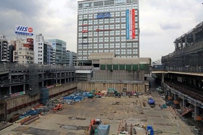 新宿駅南口地区基盤整備事業 新宿駅新南口開発ビル