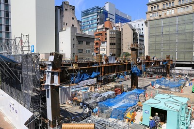 (����)���ܶ��������϶�����Գ��ϺƳ�ȯ����(A����)