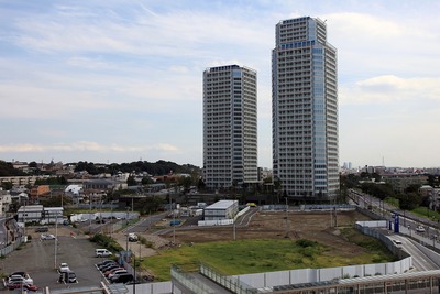 ��Ҷ����������϶�Գ��ϺƳ�ȯ���� ��-a����