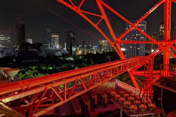 東京タワーのオープンエア外階段ウォーク