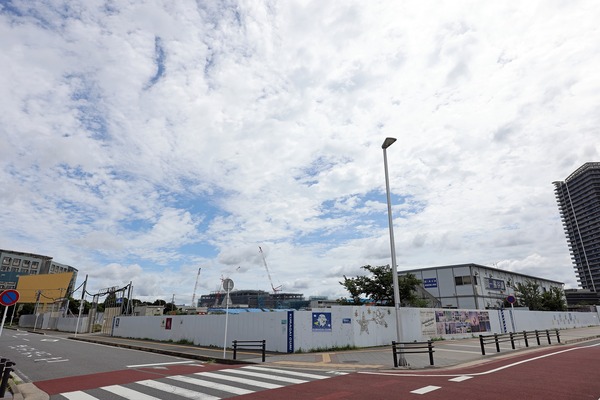 ËëÄ¥¿·ÅÔ¿´¼ãÍÕ½»ÂðÃ϶è·×²è(B-6³¹¶è)