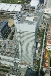 横浜ランドマークタワーからクイーンズタワー