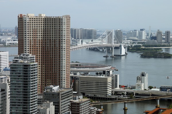 ニュウマン高輪 LUFTBAUM 山吹の庭からの眺め