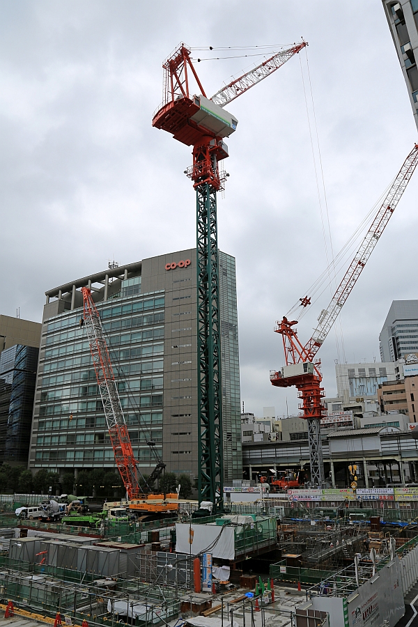 タワークレーンが設置された渋谷駅南街区プロジェクト B 1棟の建設状況 16 8 27 超高層マンション 超高層ビル