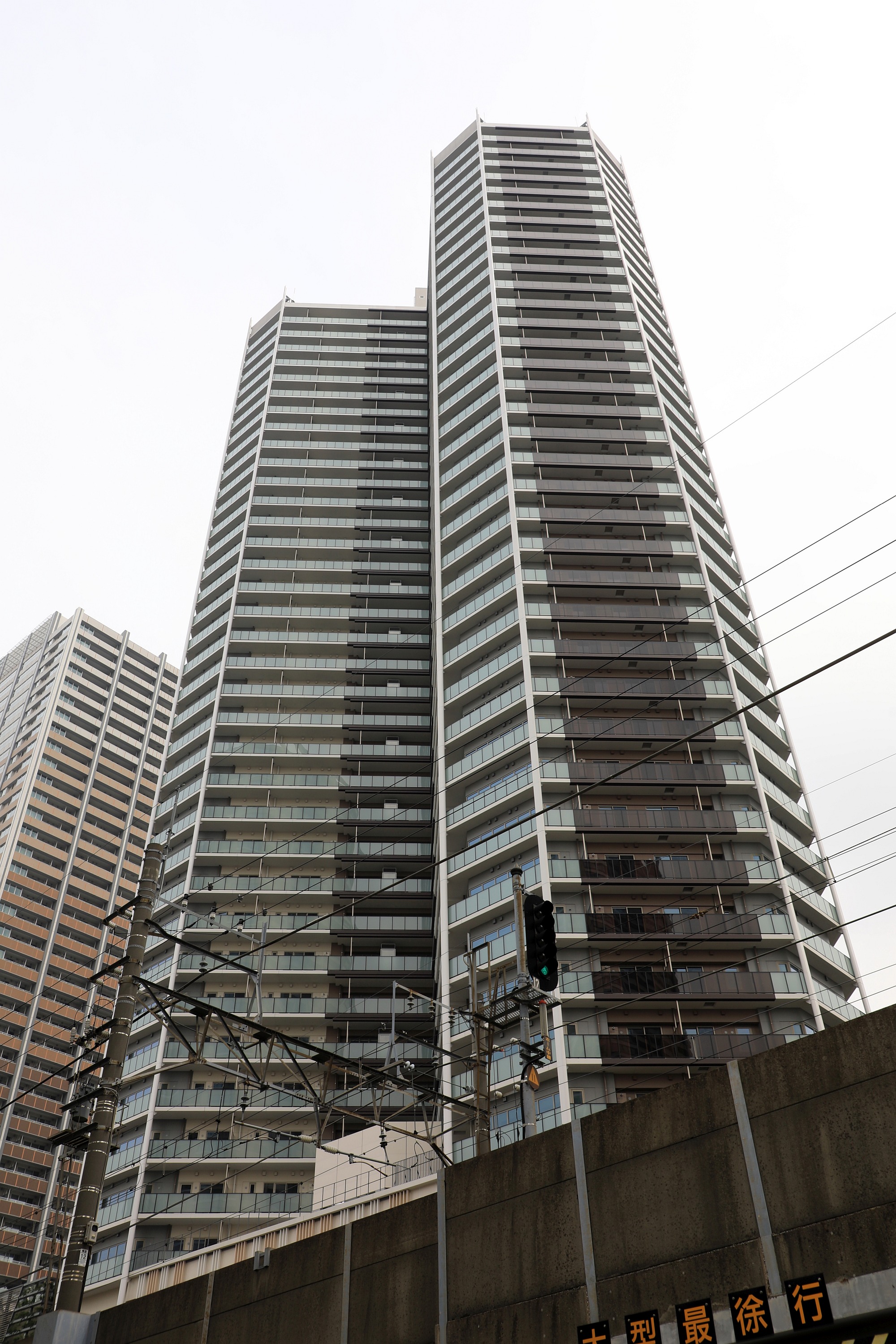 フジサワの黄金鯉最高級マンションセット フジサワの黄金鯉最高級マンションセット