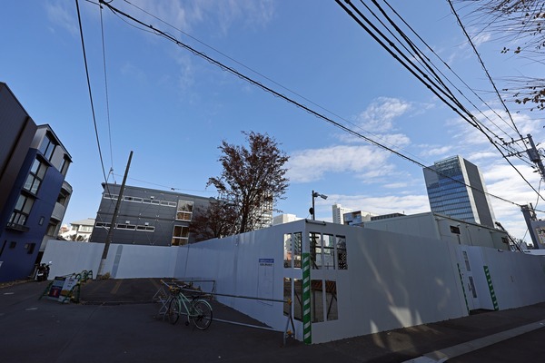 ���Ļ��������϶�Գ��ϺƳ�ȯ����