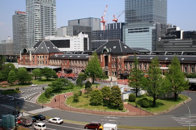 東京駅丸の内駅前広場