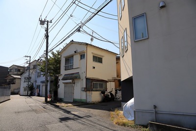 ������������϶�����Գ��ϺƳ�ȯ���� B����