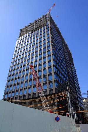 1϶ԳϺƳȯ Ķض̳(A1)