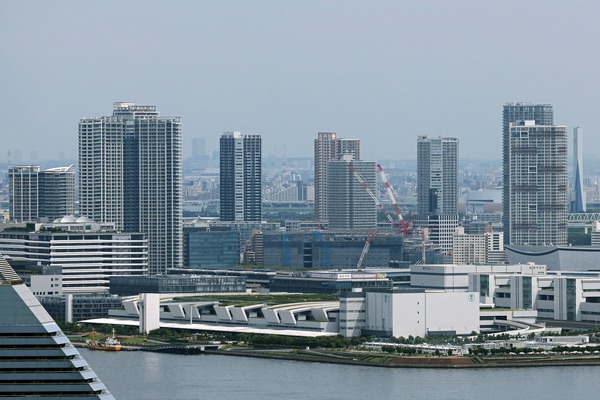 ニュウマン高輪 LUFTBAUM 山吹の庭からの眺め
