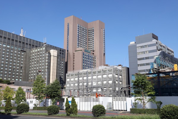 ÆüÈæÃ«U-1¥Ó¥ë¤ÈNTTÆüÈæÃ«¥Ó¥ë