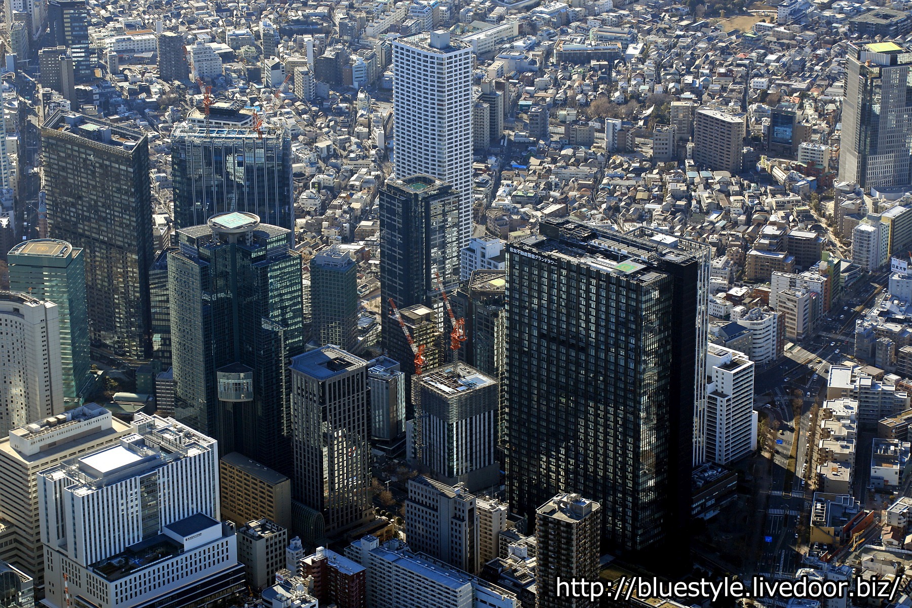 地上29階 Dタワー西新宿 の建設状況と空撮 19年1月 超高層マンション 超高層ビル 地上29階 Dタワー西新宿 の建設状況と空撮 19年1月 超高層マンション 超高層ビル