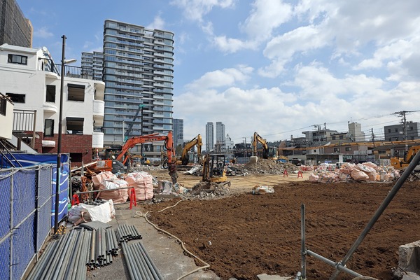 ��Į���϶�����Գ��ϺƳ�ȯ����