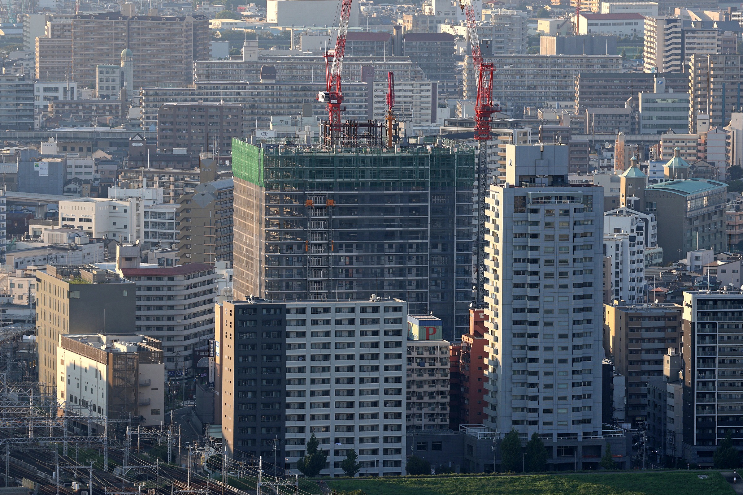 地上39階、高さ142.99m「ジオタワー大阪十三」の建設状況！低層