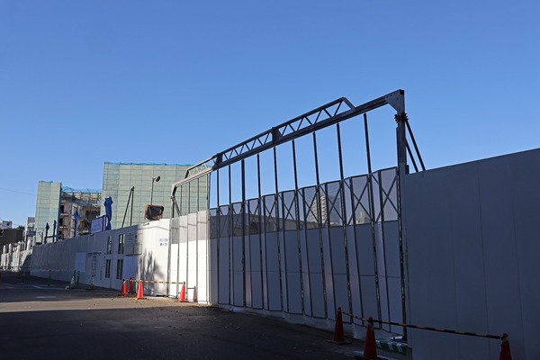 ËÌÀÄ»³»°ÃúÌÜÃ϶è»Ô³¹ÃϺƳ«È¯»ö¶È