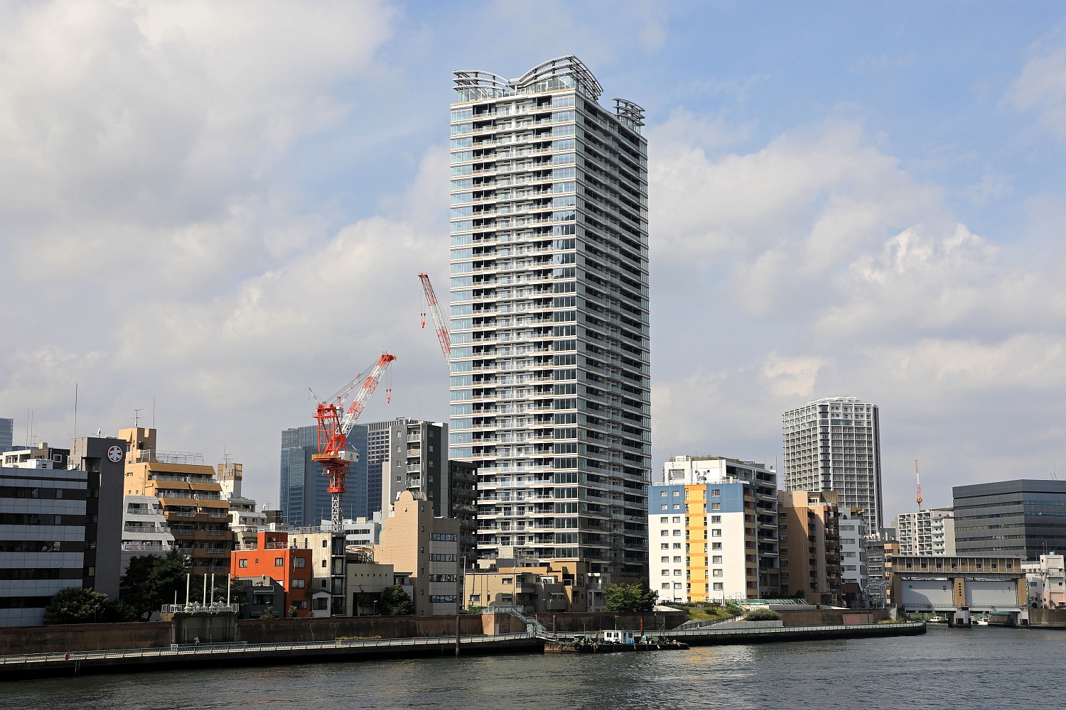 city様 外観完成！地上36階「パークシティ中央湊 ザ タワー」の様子
