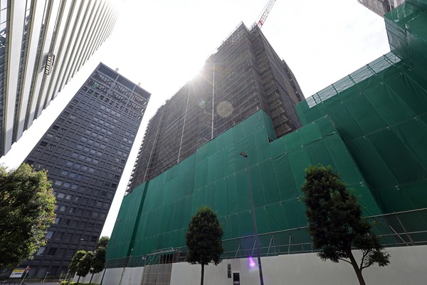 ����M-SQUARE