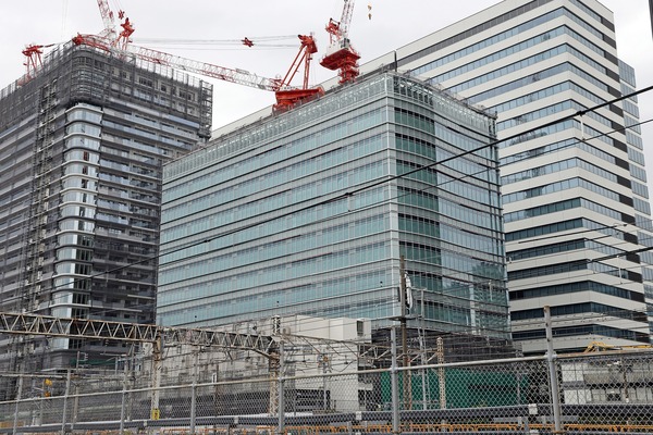 ����M-SQUARE