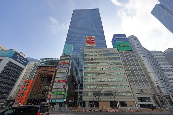 TOFROM YAESU TOWER（トフロム ヤエス タワー）