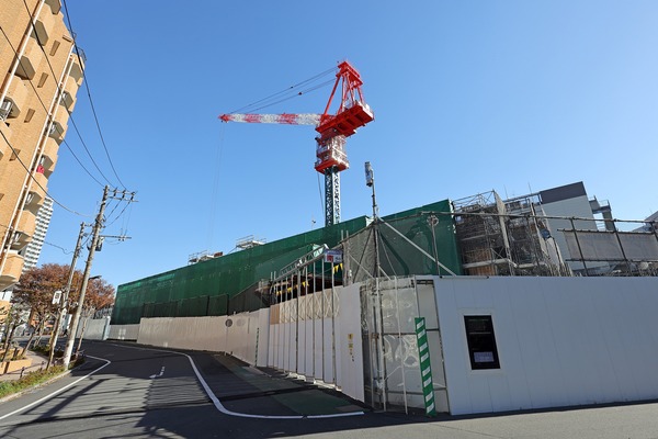 �Ķ����Ķ����϶�����Գ��ϺƳ�ȯ����