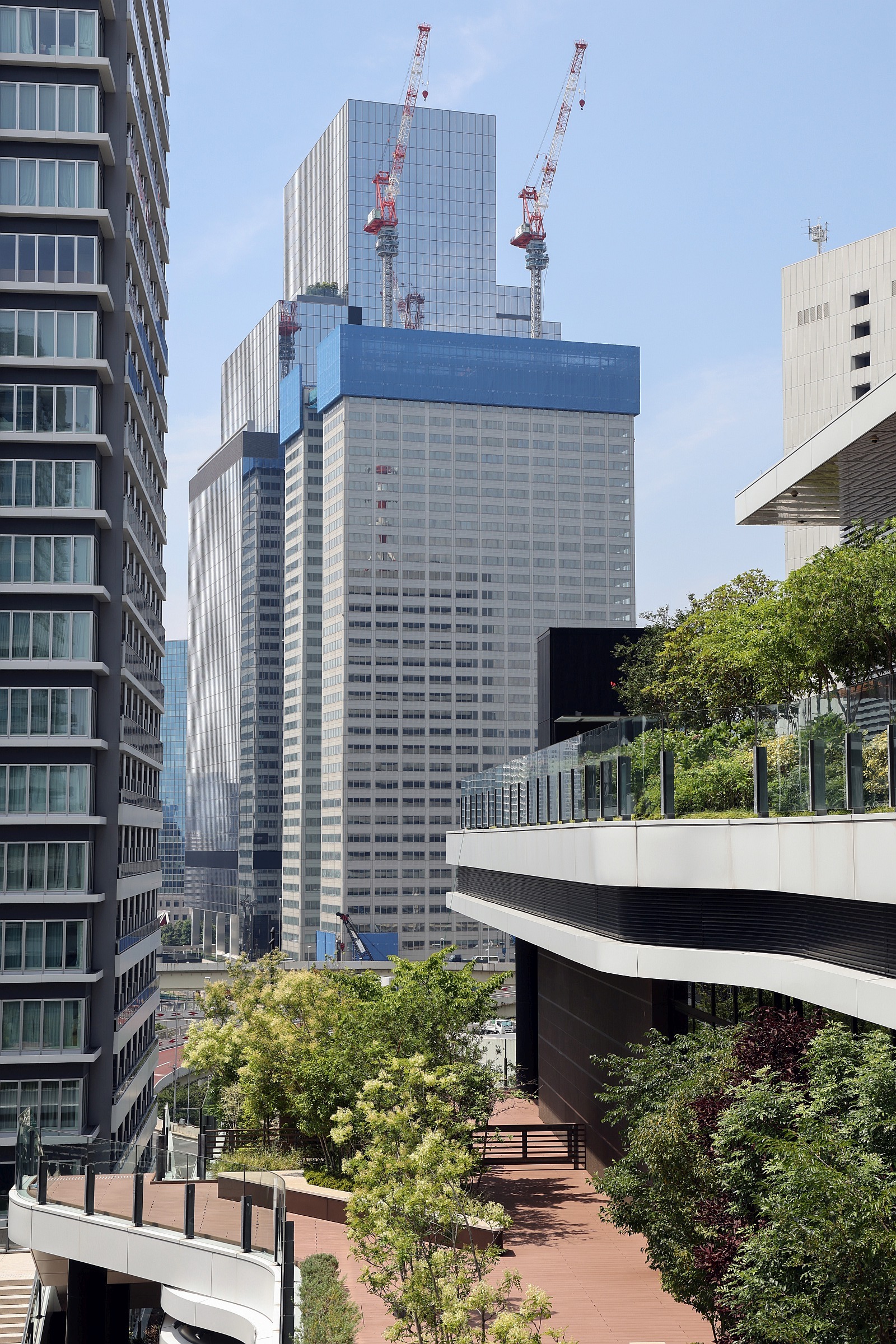 高さ約166m「東芝ビルディング」の解体状況！跡地には高層部に賃貸住宅