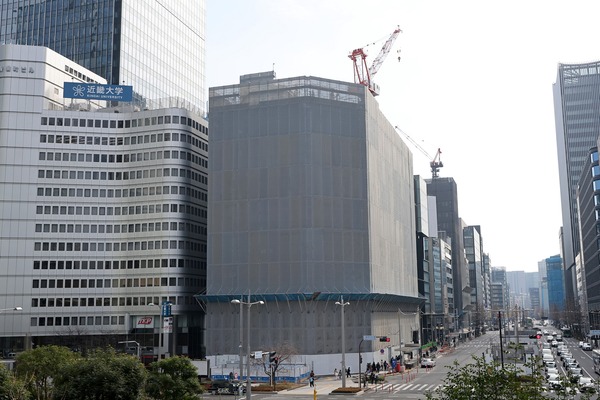 TOFROM YAESU THE FRONT（トフロム ヤエス ザ フロント）