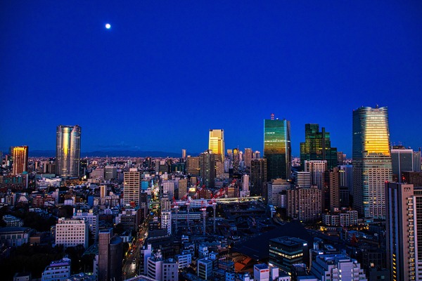東京タワーから見た夜明けの東京夜景