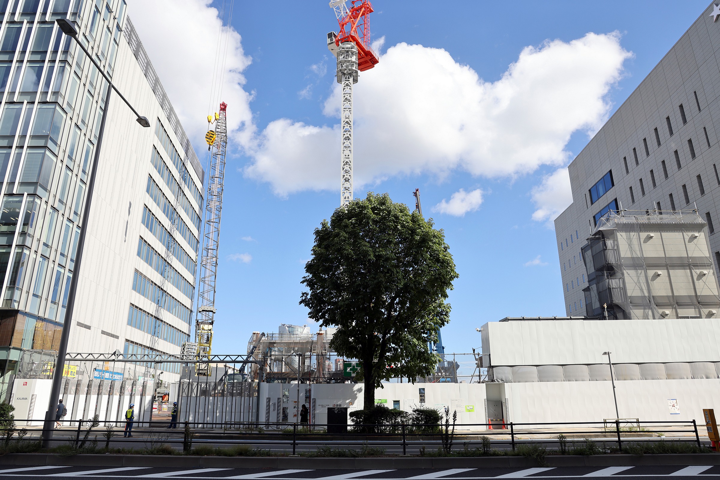 地上38階、高さ160m「(仮称)南青山三丁目計画」の建設状況
