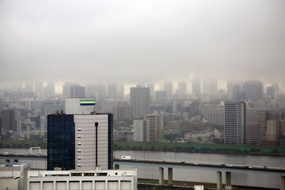 視界の悪い東京