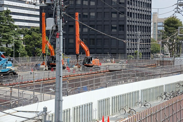 ����M-SQUARE