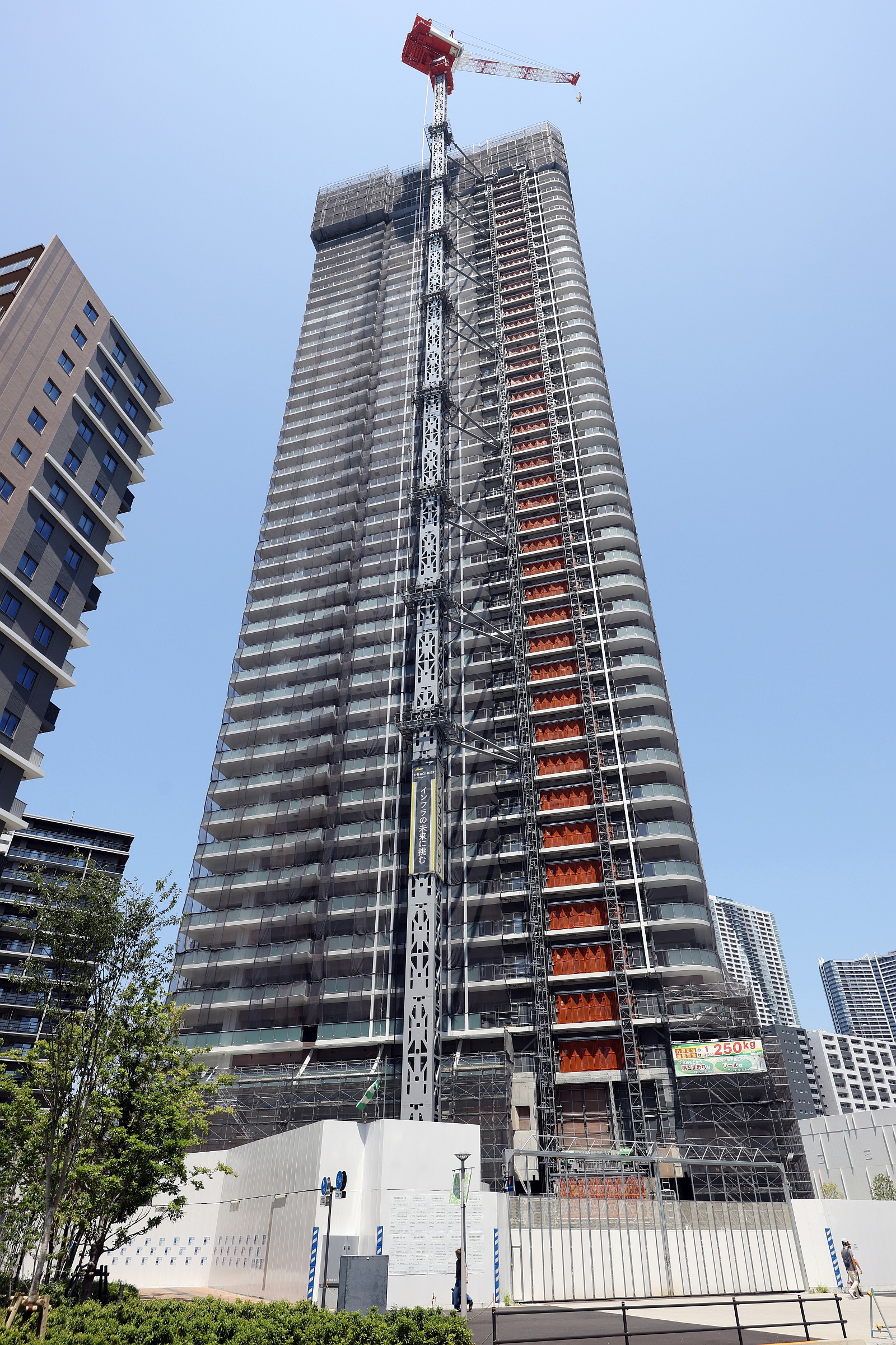 地上50階、高さ約180m「晴海フラッグ SKY DUO」の建設状況