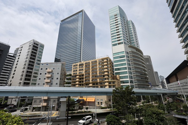 ��������ӥ롦��ʬ�ޥ󥷥��