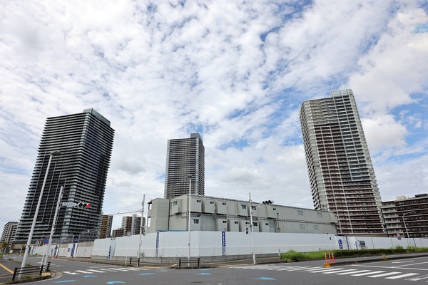 ËëÄ¥¿·ÅÔ¿´¼ãÍÕ½»ÂðÃ϶è·×²è(B-6³¹¶è)