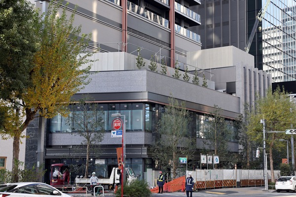 ���ƥ��������