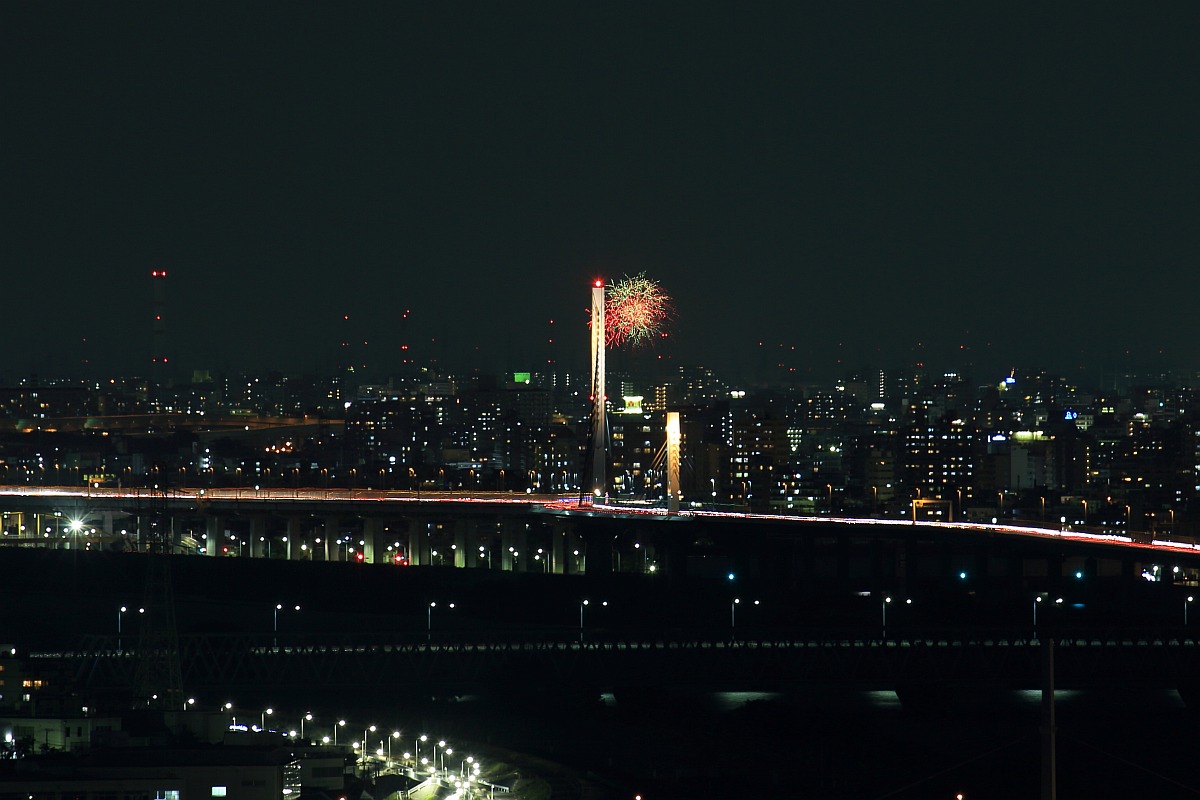 昨日見えた花火大会 二子玉川 鶴見川 岩槻 神宮外苑 超高層マンション 超高層ビル