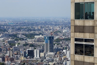 東京都庁から見たクラッシィタワー東中野