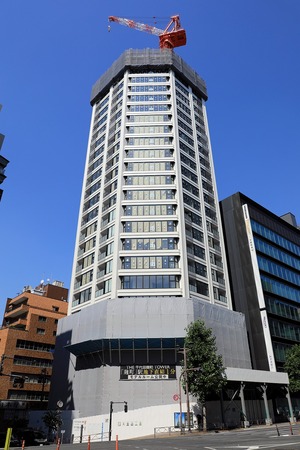 THE ÀéÂåÅĹíÄ® TOWER