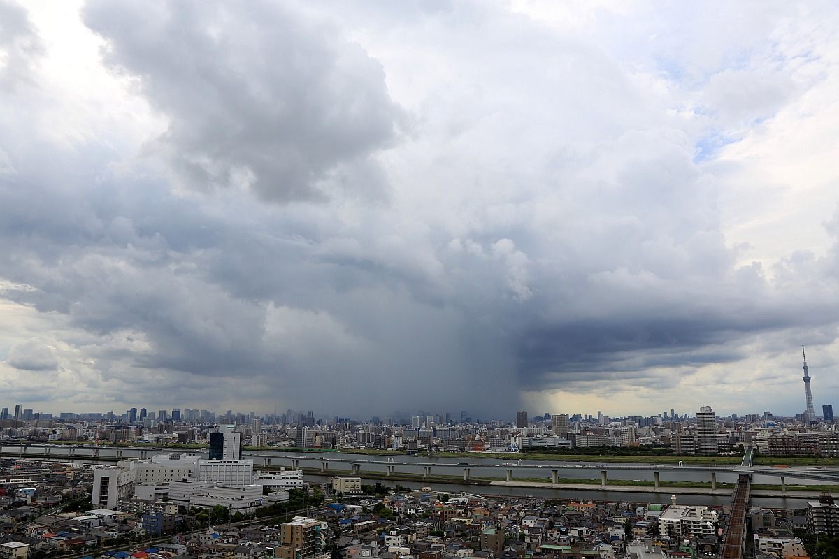 12年9月1日の東京を襲うゲリラ豪雨 超高層マンション 超高層ビル