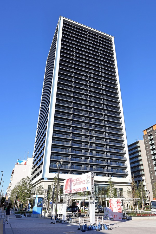 日本工業倶楽部会館・三菱UFJ信託銀行本店ビル