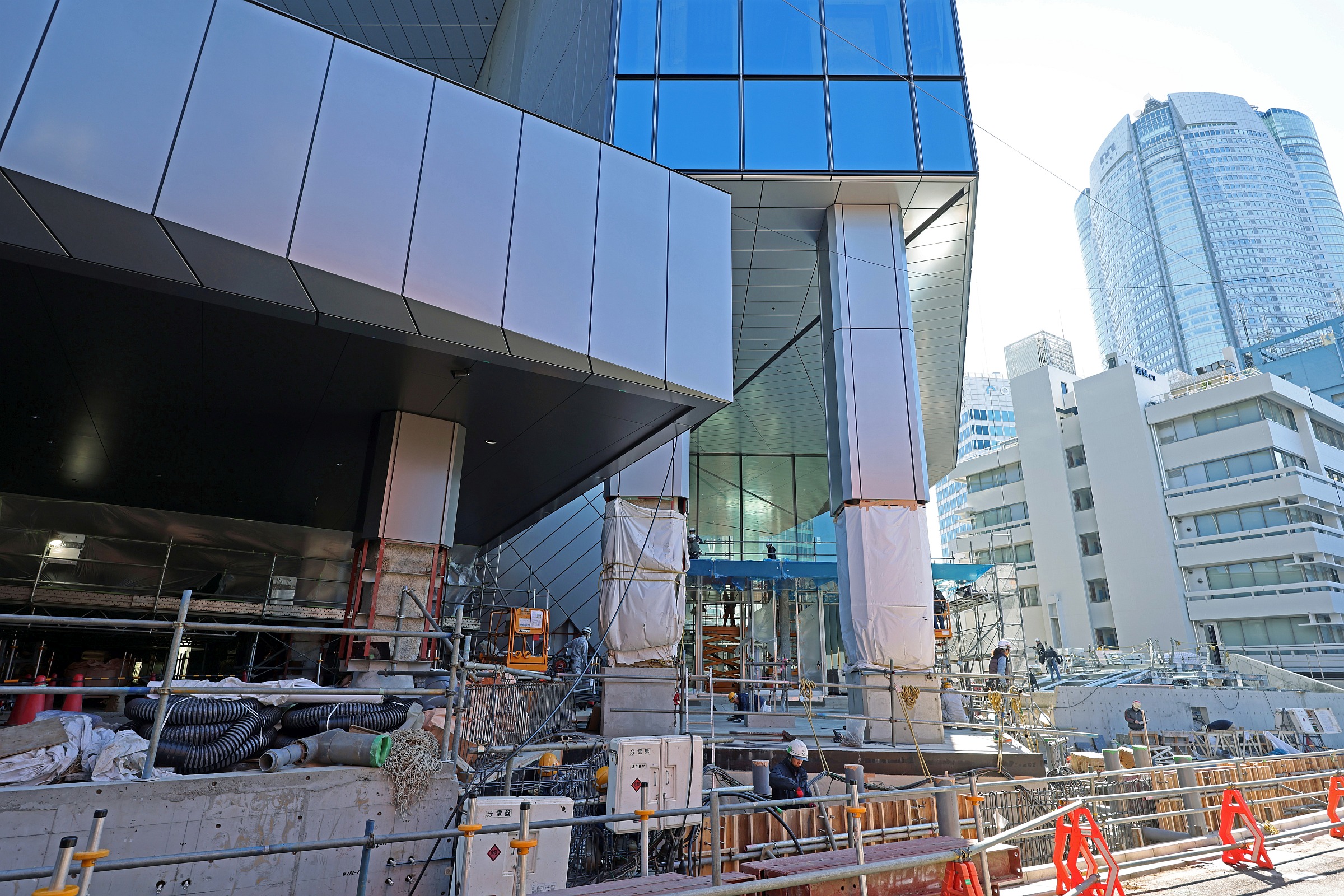 地上21階、高さ140.96m「住友不動産六本木セントラルタワー」の