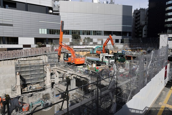 ½ÂëÆóÃúÌÜ17Ã϶èÂè°ì¼ï»Ô³¹ÃϺƳ«È¯»ö¶È