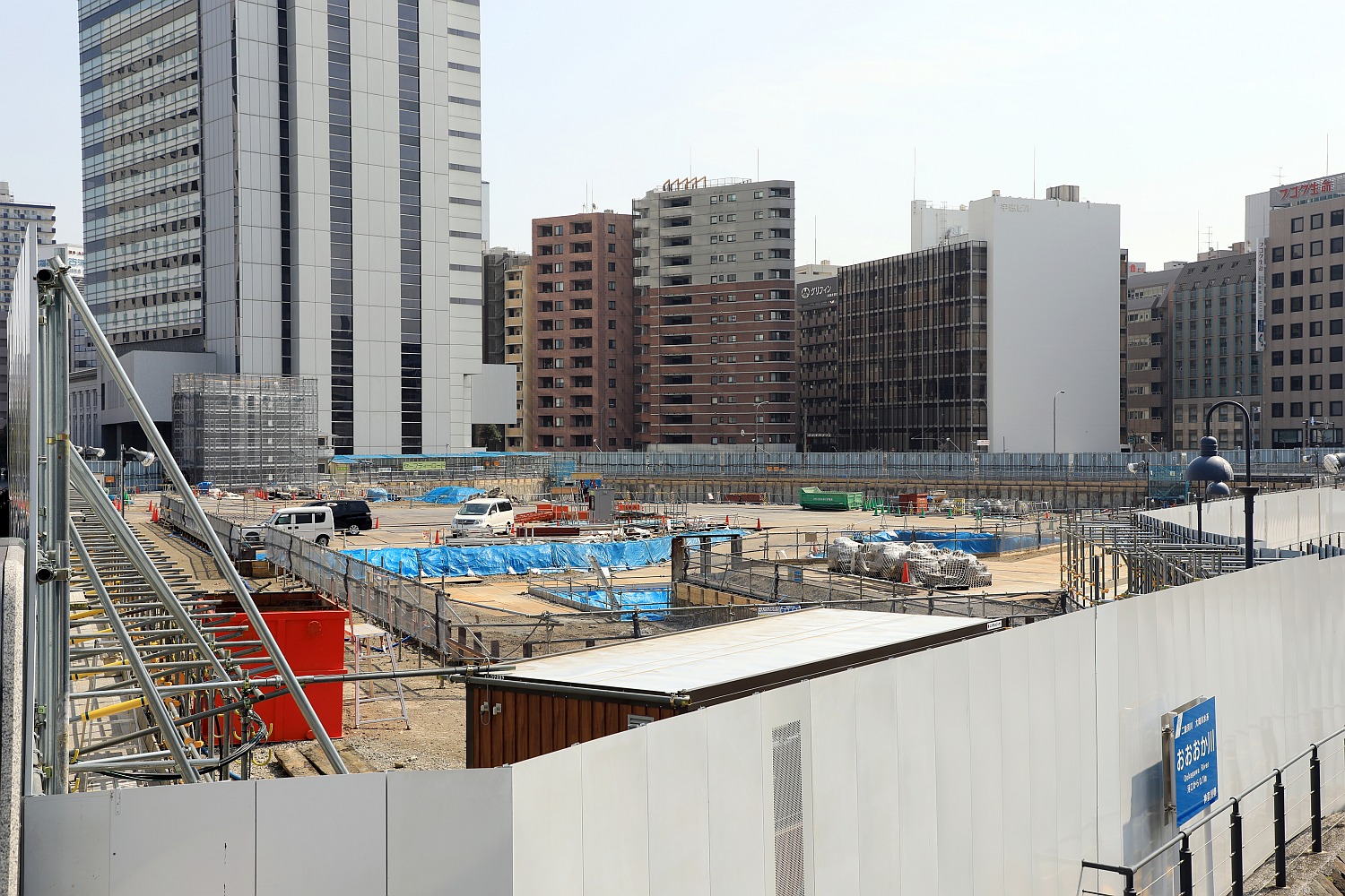 高さ155.4m「横浜市庁舎」建築計画のお知らせ設置(2017.3.20 高さ155.4m「横浜市庁舎」建築計画のお知らせ設置(2017.3.20