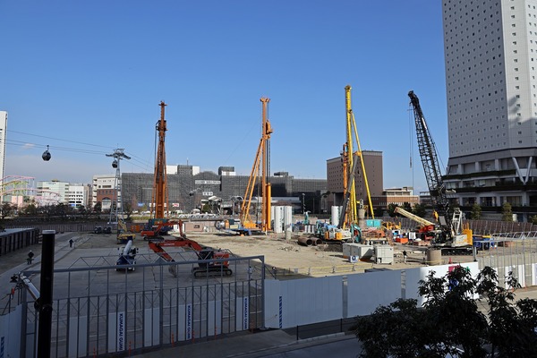 ���������϶�B-1�϶�ײ�