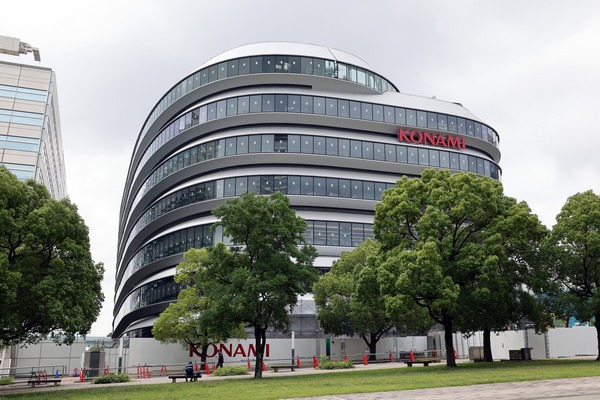 ���ʥߥ��ꥨ���ƥ��֥ե��������٥�