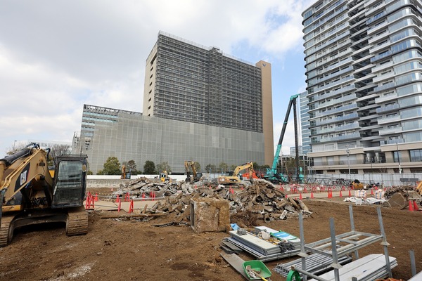 ��Į���϶�����Գ��ϺƳ�ȯ����