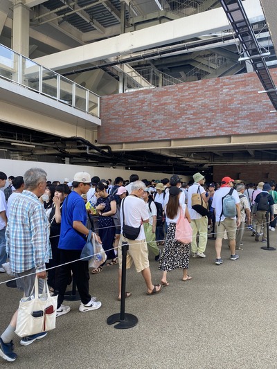 【画像】高校野球神奈川県大会、平日朝からハマスタは超満員ｗｗｗ